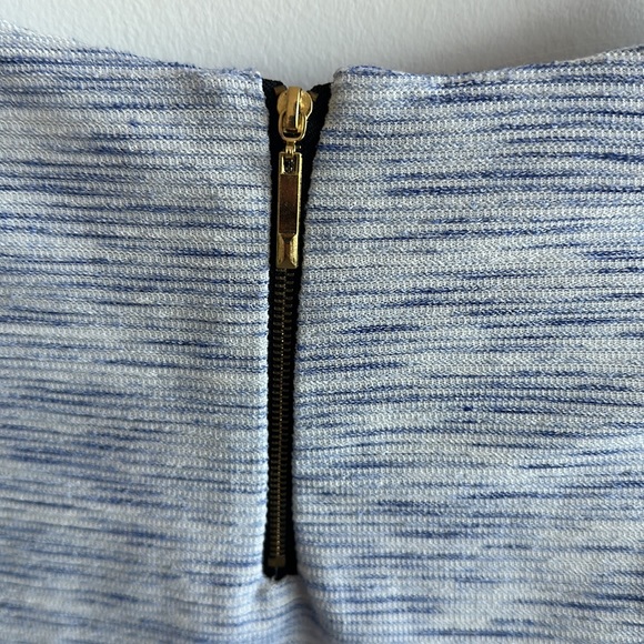 Mid sleeve blue and white dress - size small - Picture 4 of 4